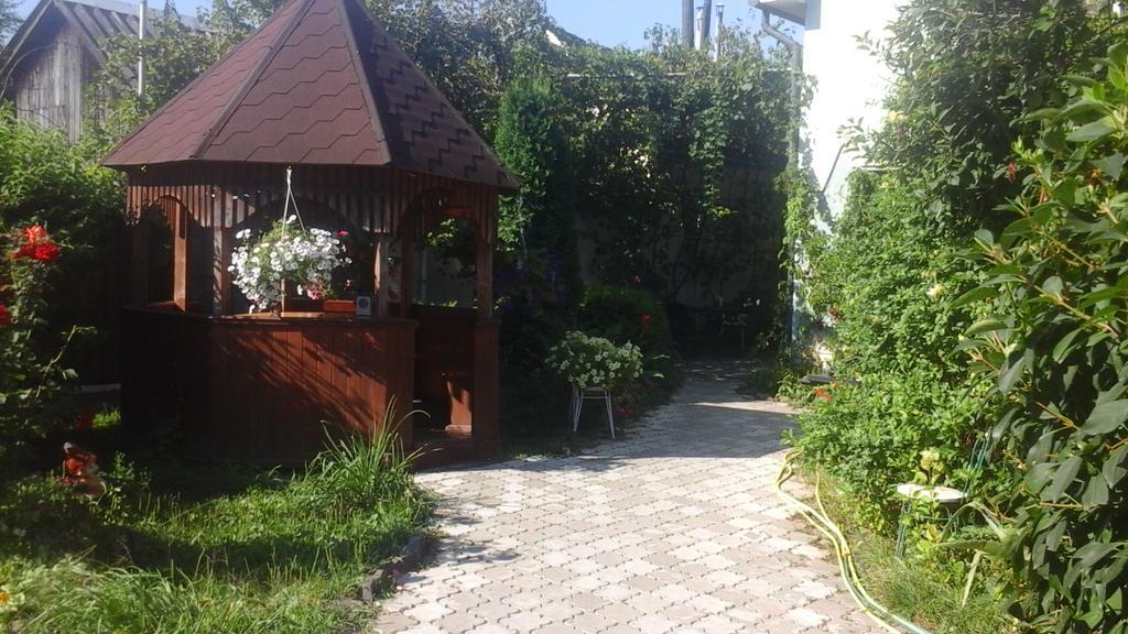 Fkoka Bed & Breakfast Berehove  Bagian luar foto