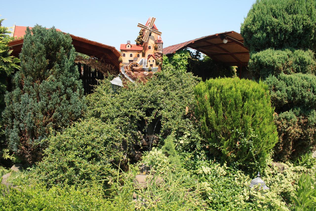Fkoka Bed & Breakfast Berehove  Bagian luar foto